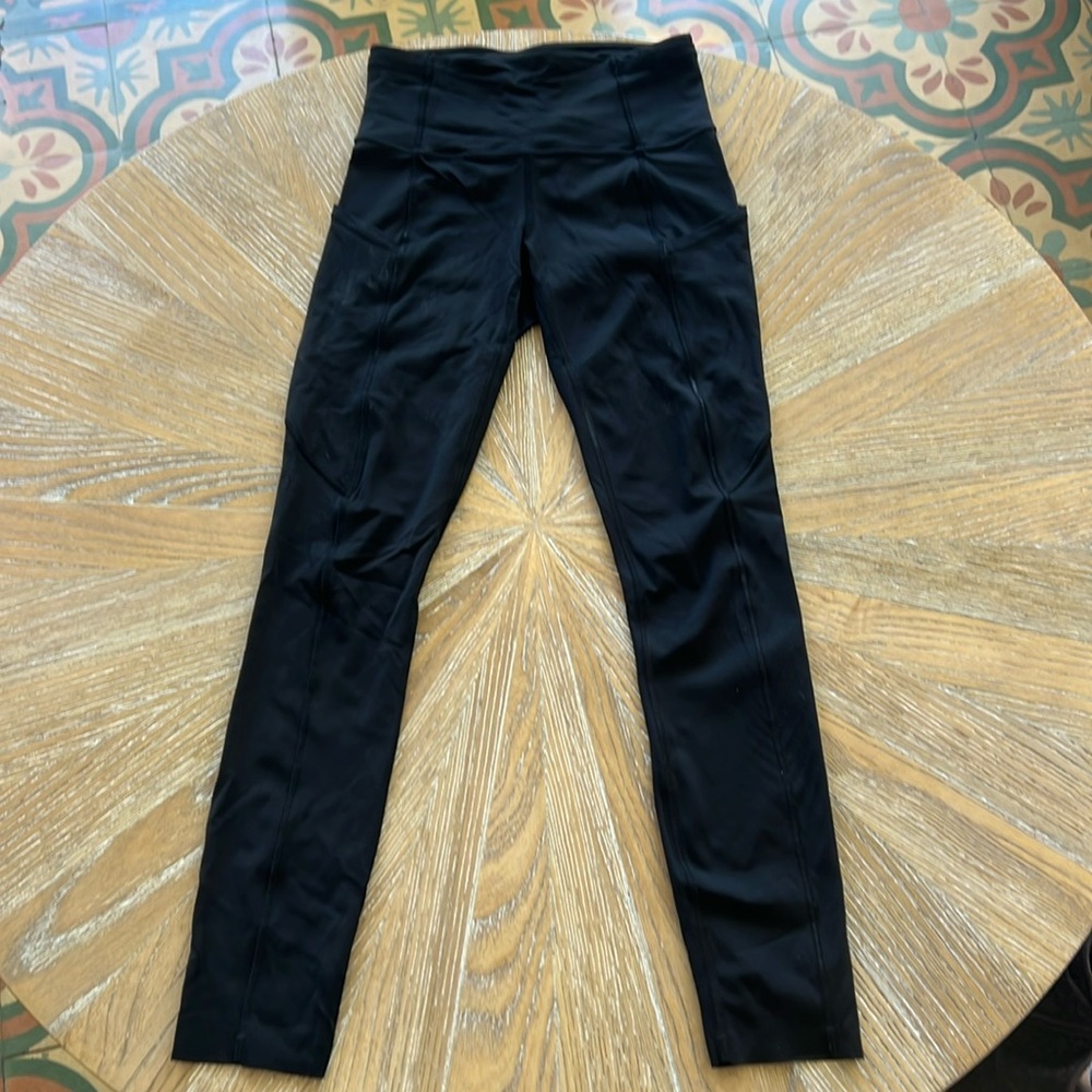 Lulu lemon black  leggings with pockets